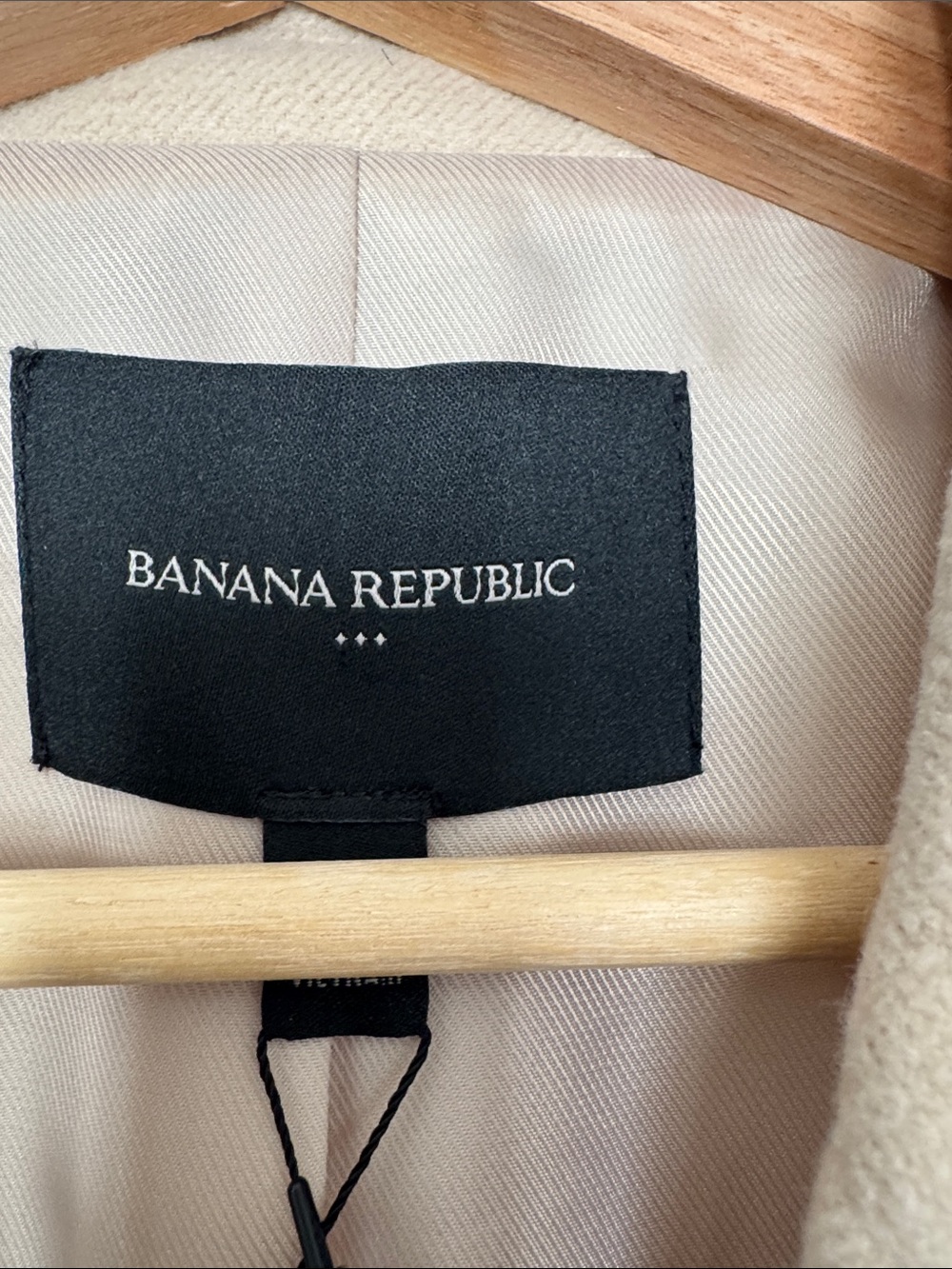 Banana Republic Double-Breasted Pea Coat in Beige with Gold Buttons - Picture 3 of 8